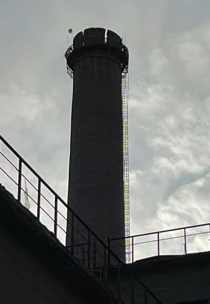 烟囱拆除，水塔拆除