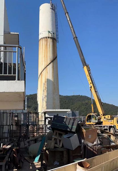 烟囱拆除，水塔拆除